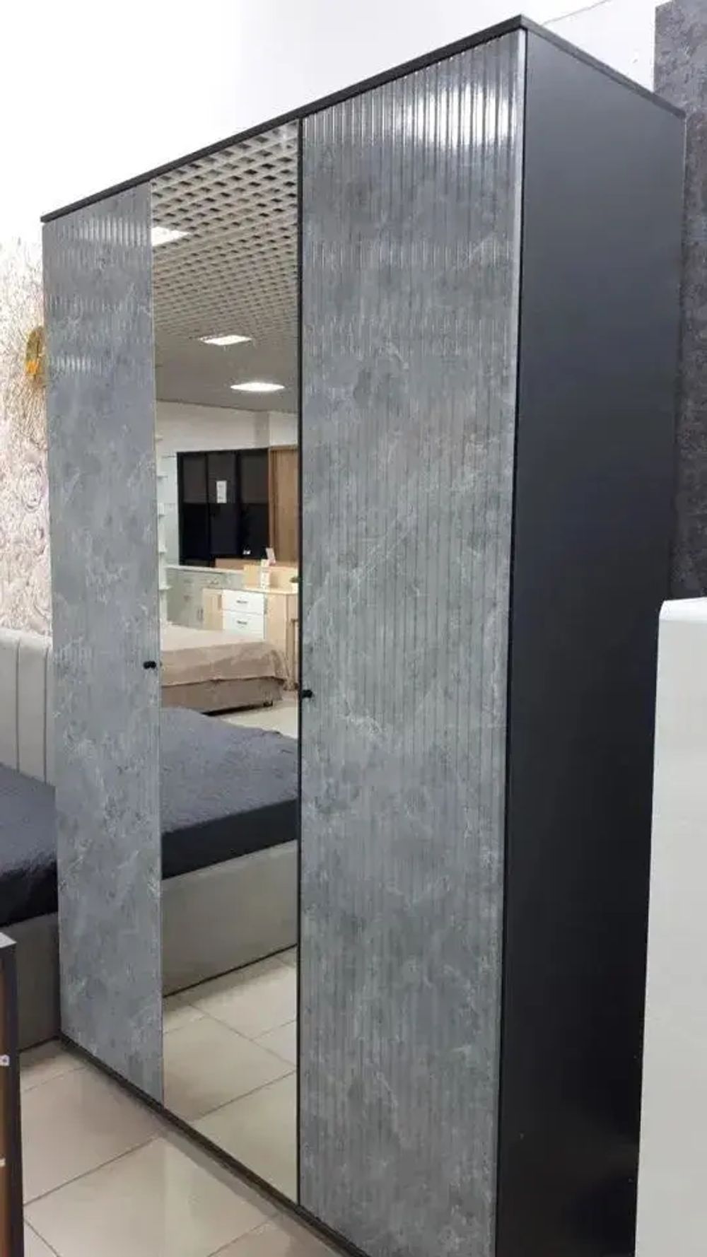 Шкаф 3-х створч. "Оливия" (графит/мрамор глянец), МФ Миф, г. Пенза