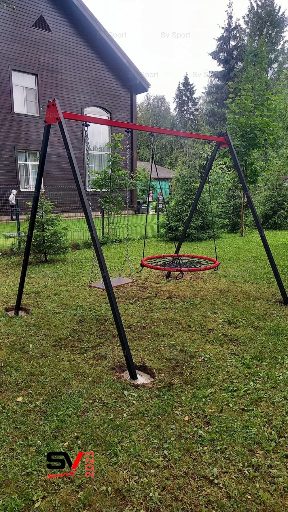 Монтаж уличных качелей Sv Sport