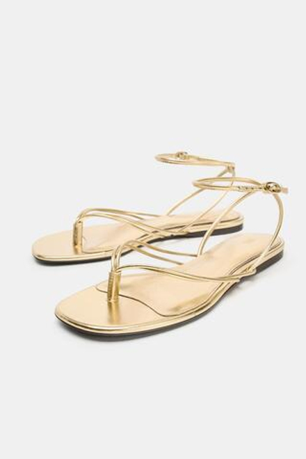 ZARA САНДАЛИИ НА ПЛОСКОЙ ПОДОШВЕ С МЕТАЛЛИЧЕСКИМ БЛЕСКОМ, ЗОЛОТИСТЫЙ