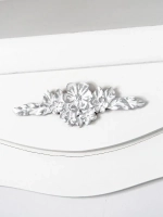 Полка-комодик с лепниной.