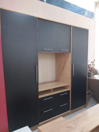 дуб бунратти / черный реальное фото