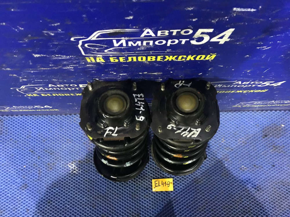 Стойка передняя левая TOYOTA CORSA 1991