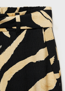 Прямые брюки с принтом и ремнем