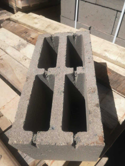 Блок Керамзито-бетонный четырехщелевой 390*188*190 мм.
