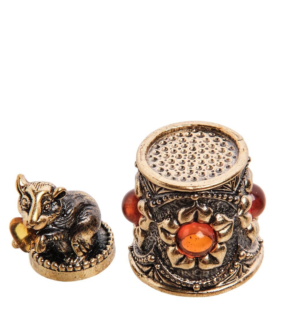 AM-2991 Наперсток «Ажурный с мышью» (латунь, янтарь)