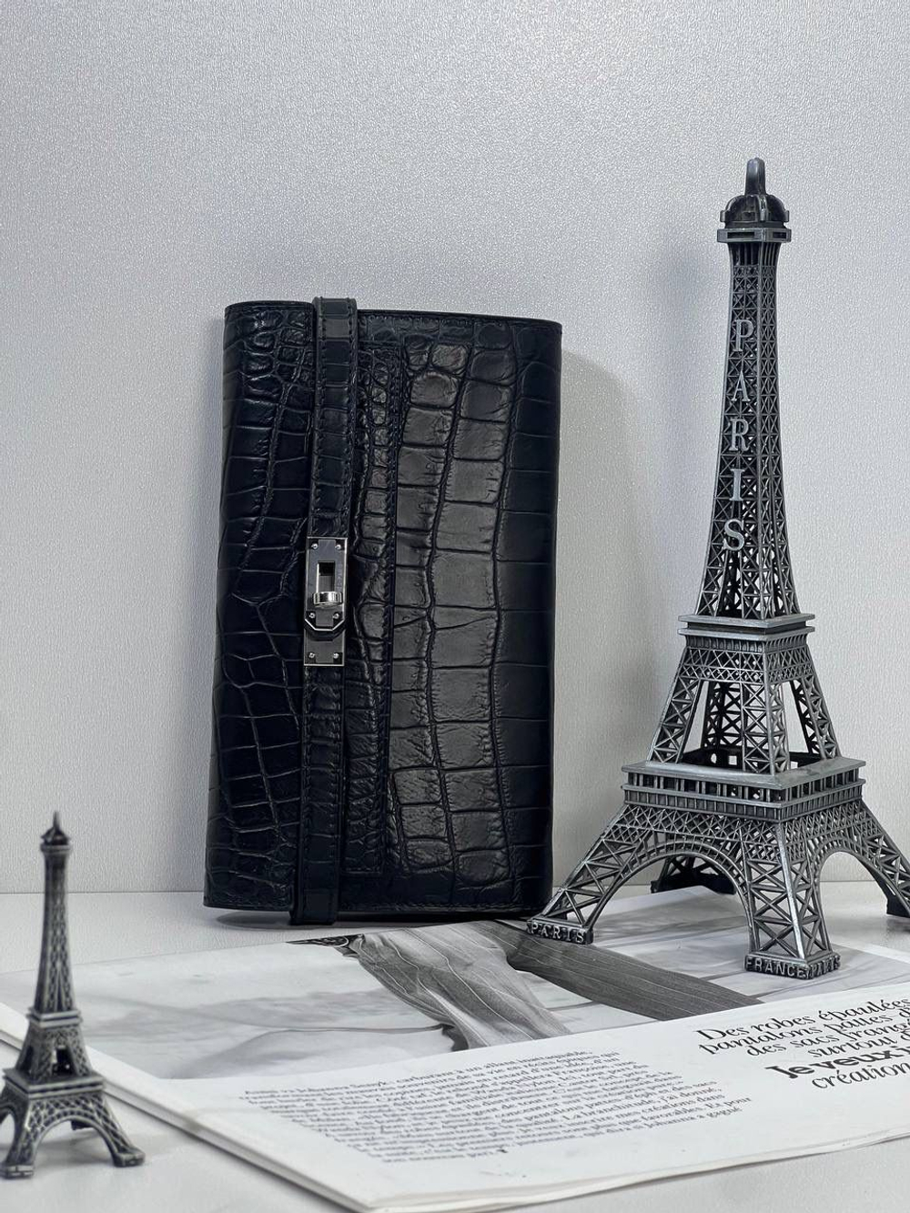 Клатч Hermes из кожи крокодила