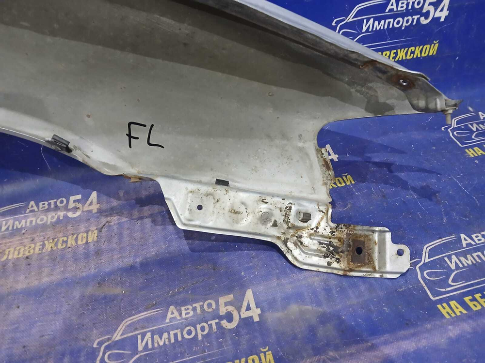 Крыло переднее левое NISSAN AD 2001