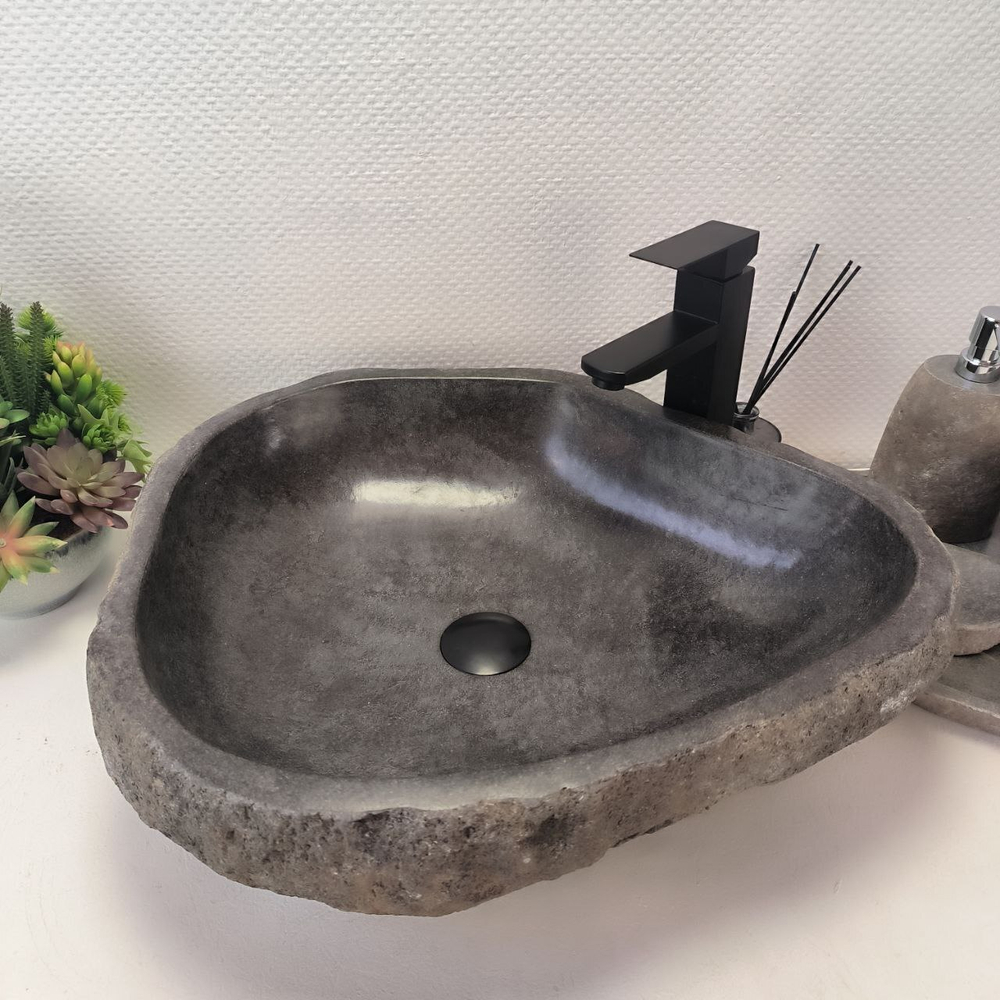 Раковина из речного камня RS-63417 (54*47*15) 0123