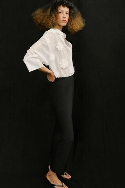 ZARA УКОРОЧЕННЫЕ БРЮКИ FLARE, ЧЕРНЫЙ