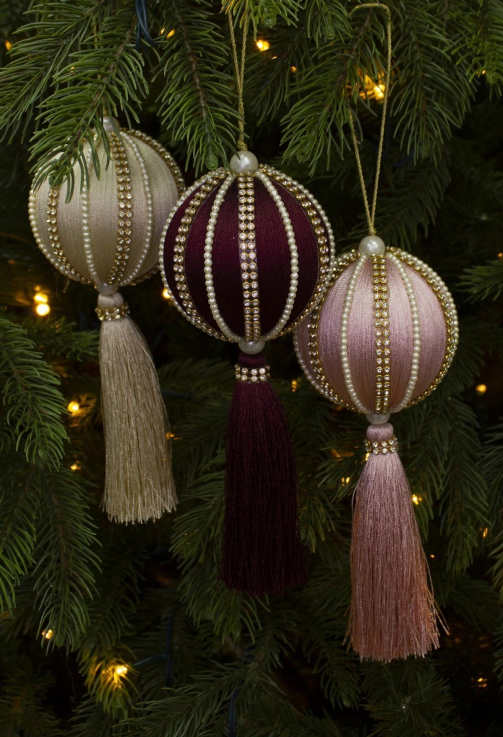 Шар с кистью 20х7см Noelle пурпурный