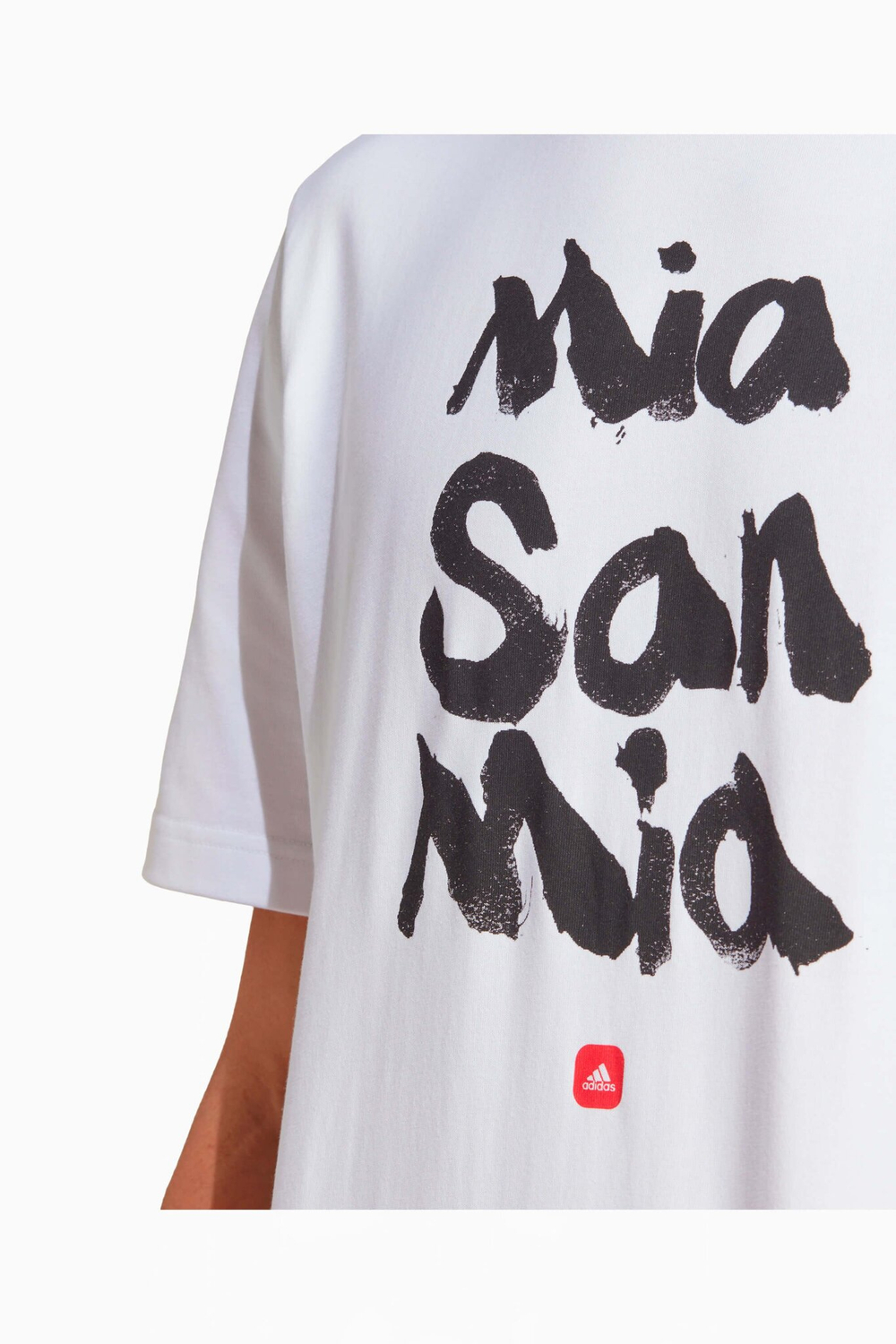 Футболка adidas FC Bayern 22/23 Chinese Story