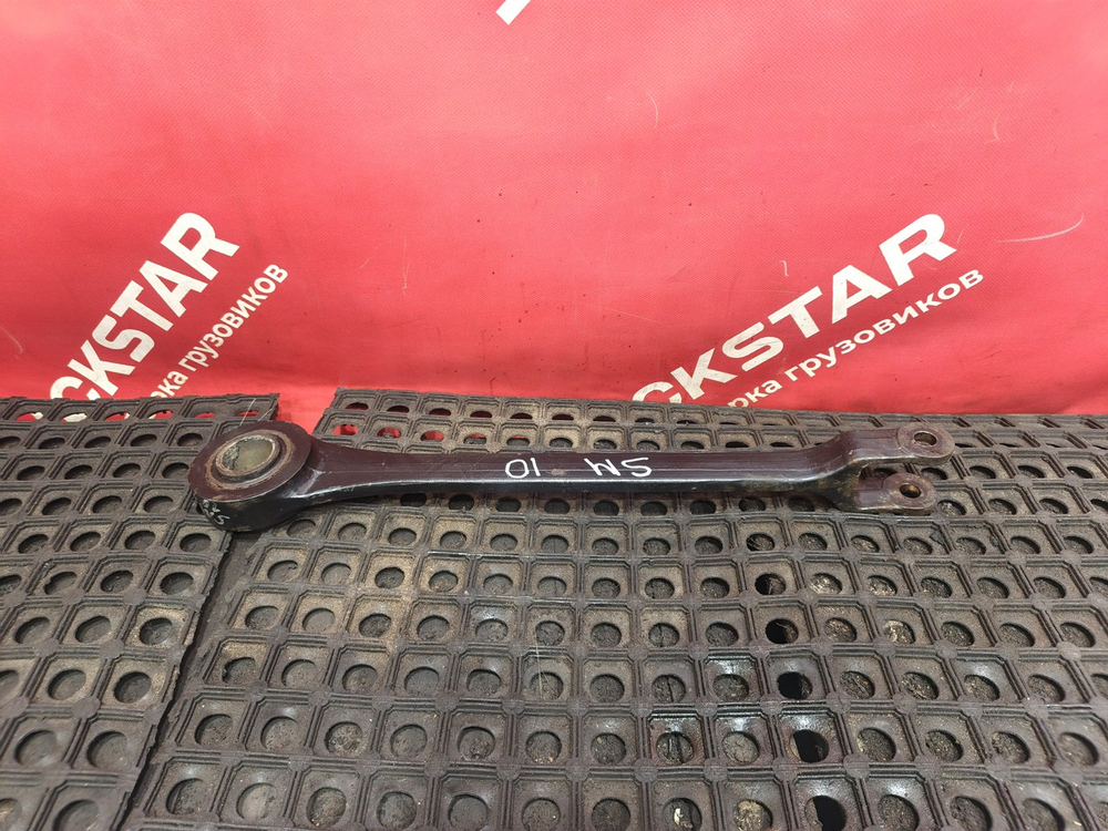 Стойка переднего стабилизатора 2022г