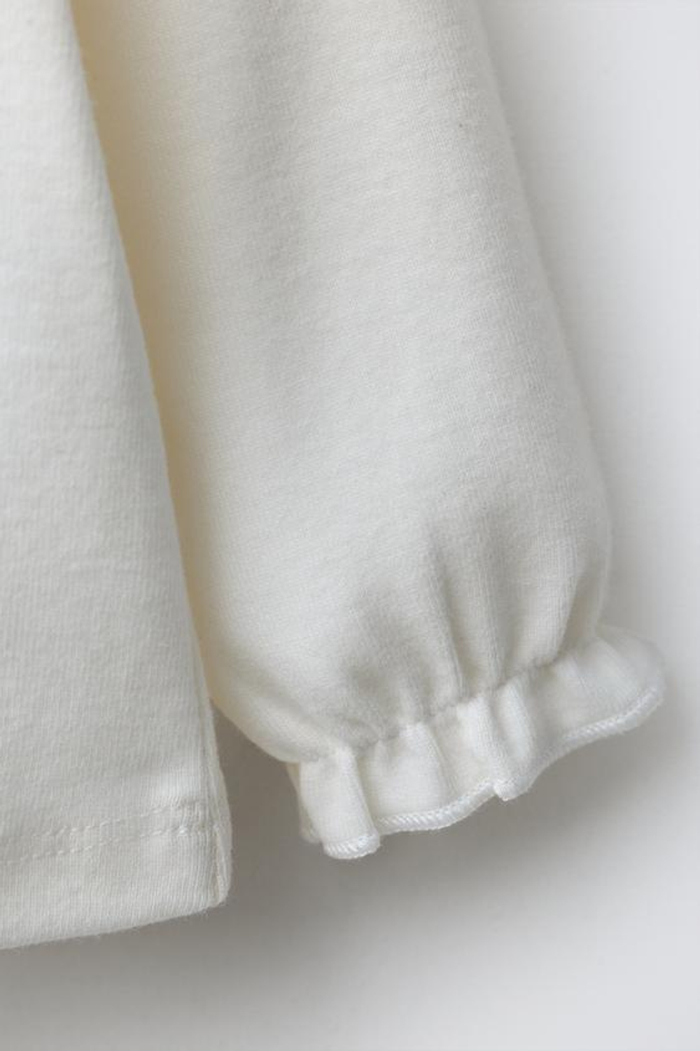 ZARA ТОП С ВЫШИВКОЙ В ШВЕЙЦАРСКОМ СТИЛЕ, ЖЕЛТОВАТО-БЕЛЫЙ