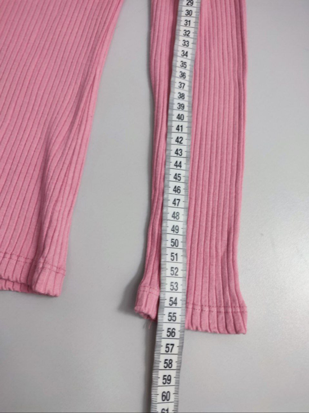 Джемпер нежного цвета 46 размер