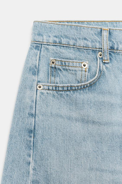 ZARA ДЖИНСОВЫЕ ШОРТЫ RELAXED СО СРЕДНЕЙ ПОСАДКОЙ — ZW COLLECTION, ЛИНЯЛЫЙ СИНИЙ