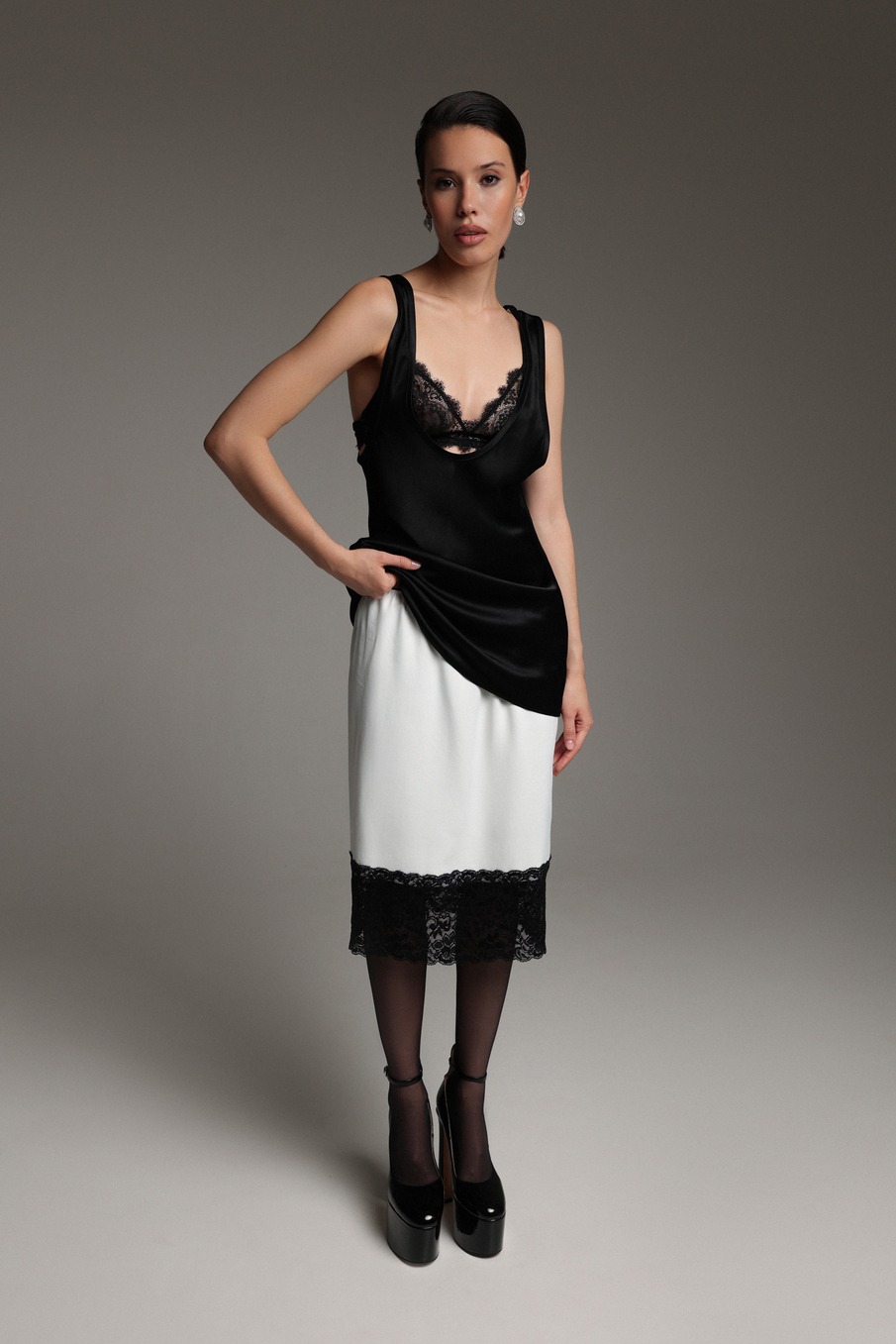 Юбка с кружевом