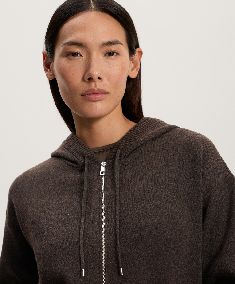 Oysho Вязаная куртка с капюшоном, коричневый