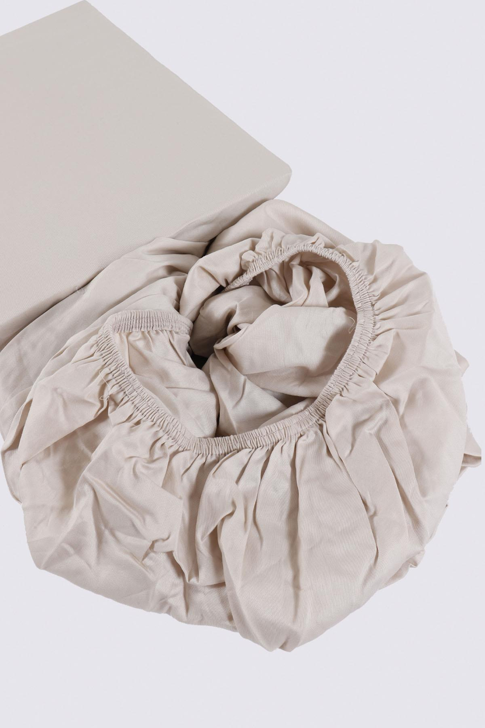 Сатиновая простынь на резинке EcoCotton 120х200 | бежевая
