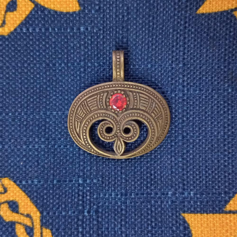 "Лунница с крином"