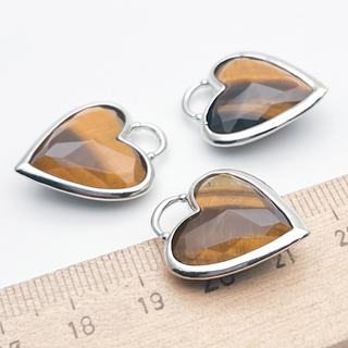 Подвеска Сердце, тигровый глаз, цвет серебро, размер 23*20 мм, цена за 1 шт