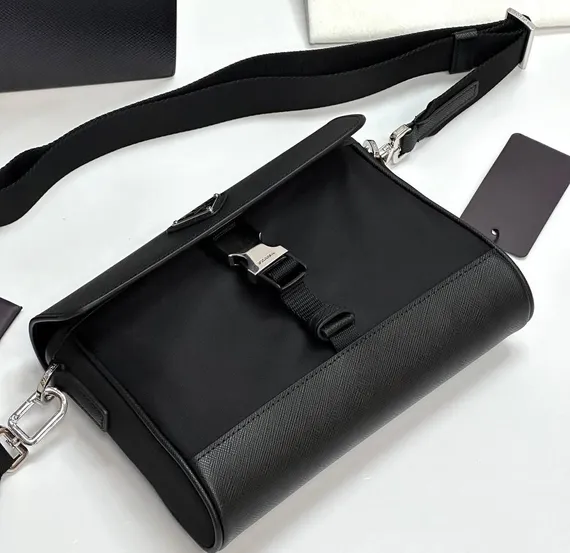 Сумка Prada saffiano чёрная