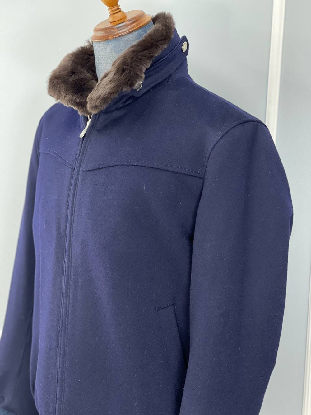 Кашемировая куртка Brunello Cucinelli внутри с мехом