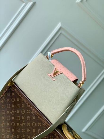 Louis Vuitton Capucines MM