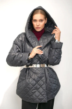 Куртка стеганная в сером оттенке с глубоким капюшоном