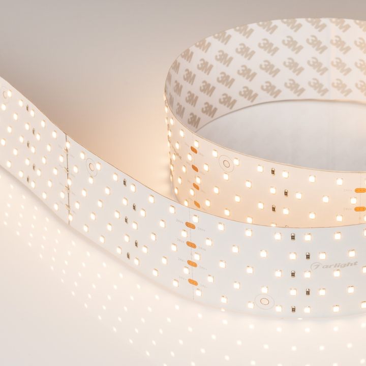 Светодиодная лента Arlight 36W/m 350LED/m 2835SMD теплый белый 2,5M 020390(2)