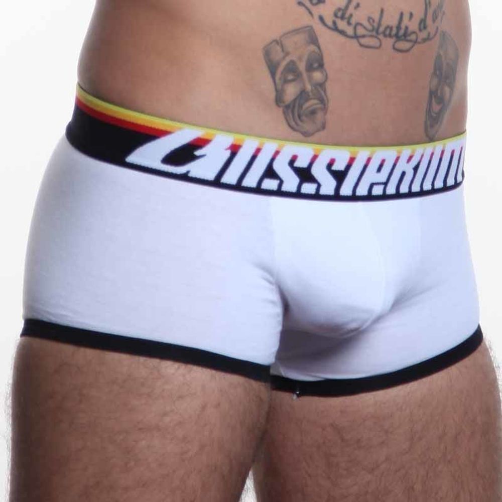 Мужские трусы хипсы Aussiebum Bodiform Define Hip White  с (желто-красн) резинкой AB00185-KP