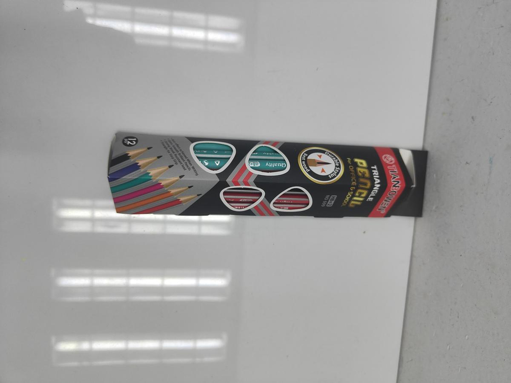 Карандаш ч/г "Полоски" трехгранный с ластиком, 4 цвета микс