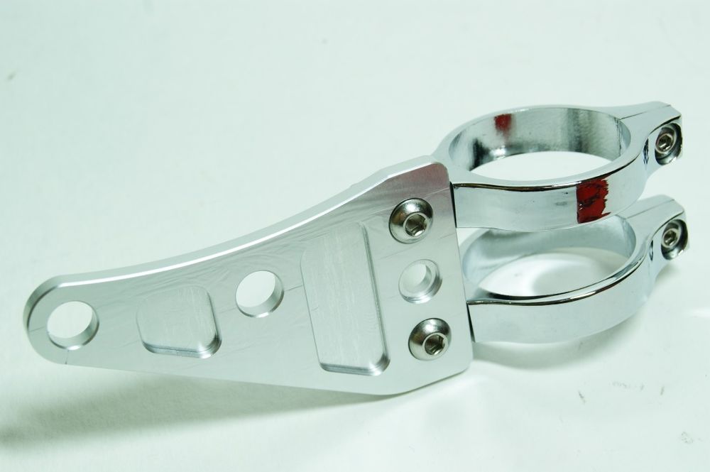 Крепление фары универсальное для мотоциклов Honda CB400, Yamaha XJR400, Suzuki GSF400 Bandit