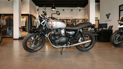 Triumph Street Twin