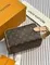 Несессер Louis Vuitton Locker Dopp Kit