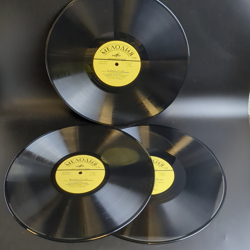 3 LP - box. Д. Россини - Севильский цирюльник. 3 Виниловые пластинки 12 дюймов в боксе. Мелодия СССР.