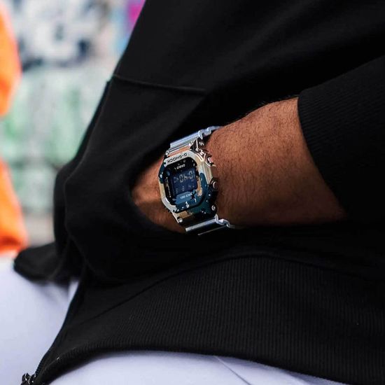 Наручные часы Casio G-Shock GM-5600SS-1DR