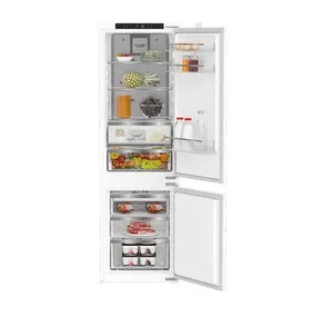 Холодильник встраиваемый с нижней морозильной камерой Hotpoint HBT 18I - рис.1