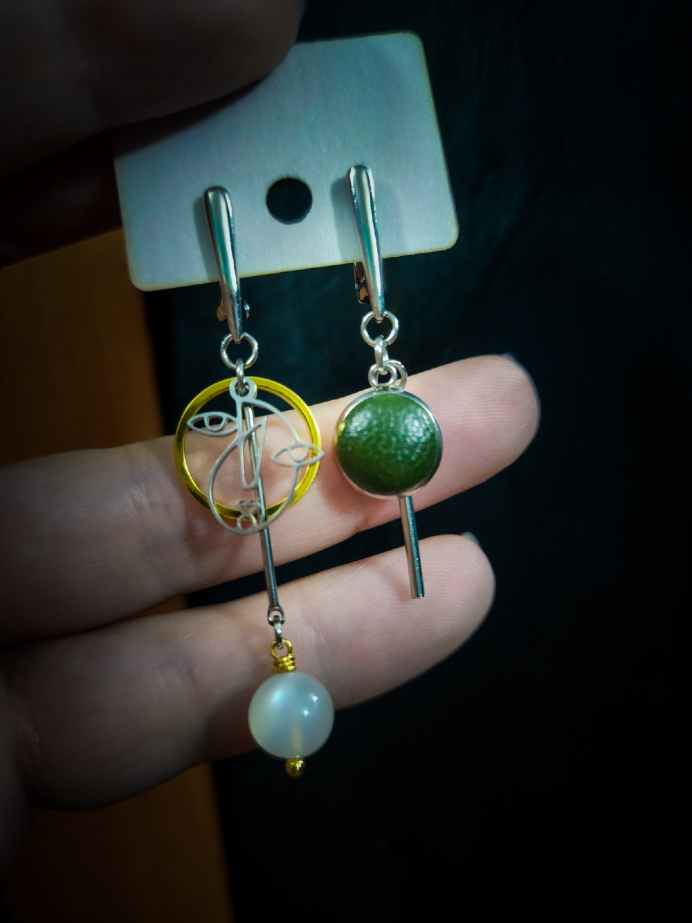 Лунный камень (адуляр), яркое свечение, р-р 8мм