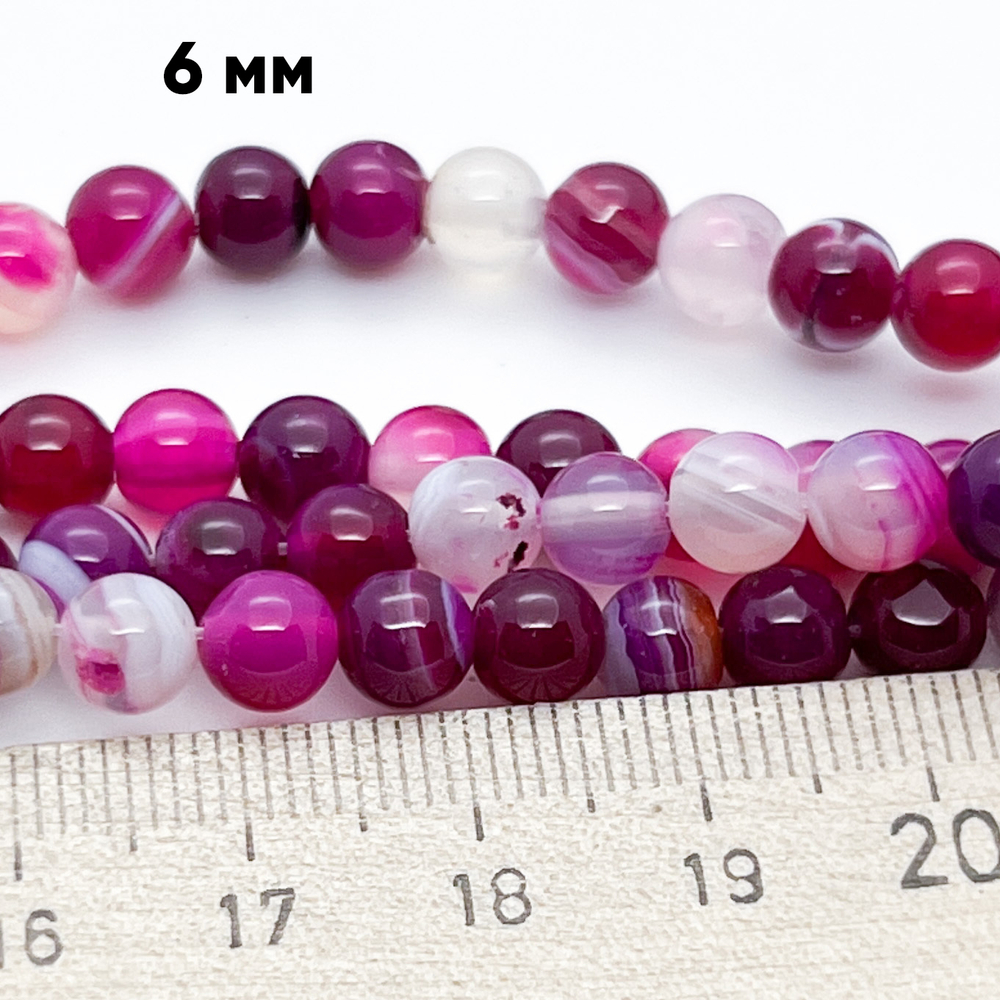 Агат тонированный, цвет фуксия, диаметр 6,1-6,3 мм, цена за 31-32 шт (1/2 нити)
