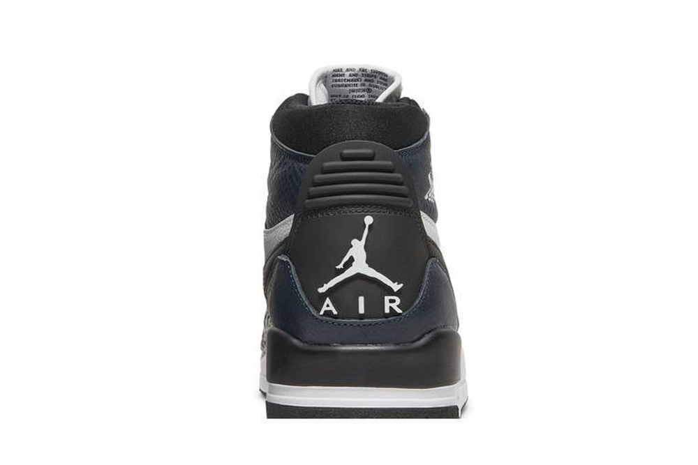 Кроссовки Jordan Legacy 312