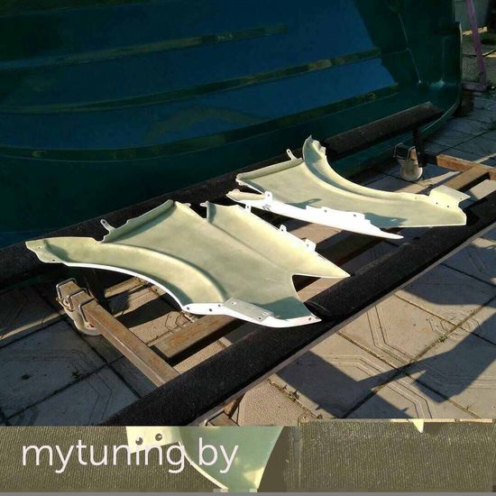 Крылья стеклопластиковые для Mercedes Sprinter W906