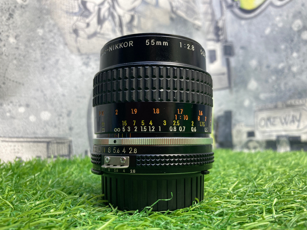 Nikon 55mm 2.8 Micro Nikkor