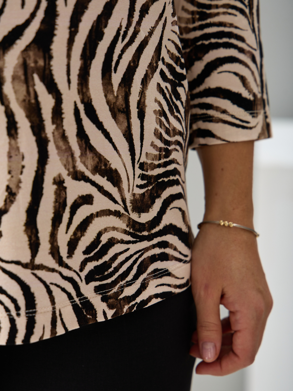 Лонгслив ЛНв-306/песочный-акварельзебра