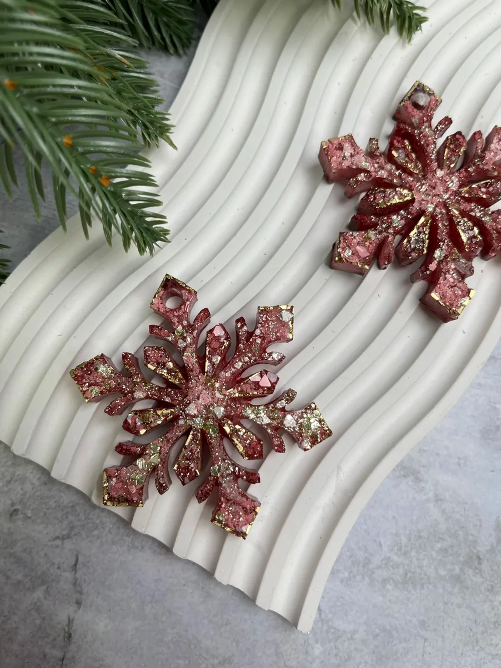 Набор новогодних елочных игрушек Снежинки 2 шт