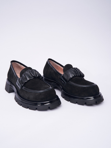 Велюровые лоферы