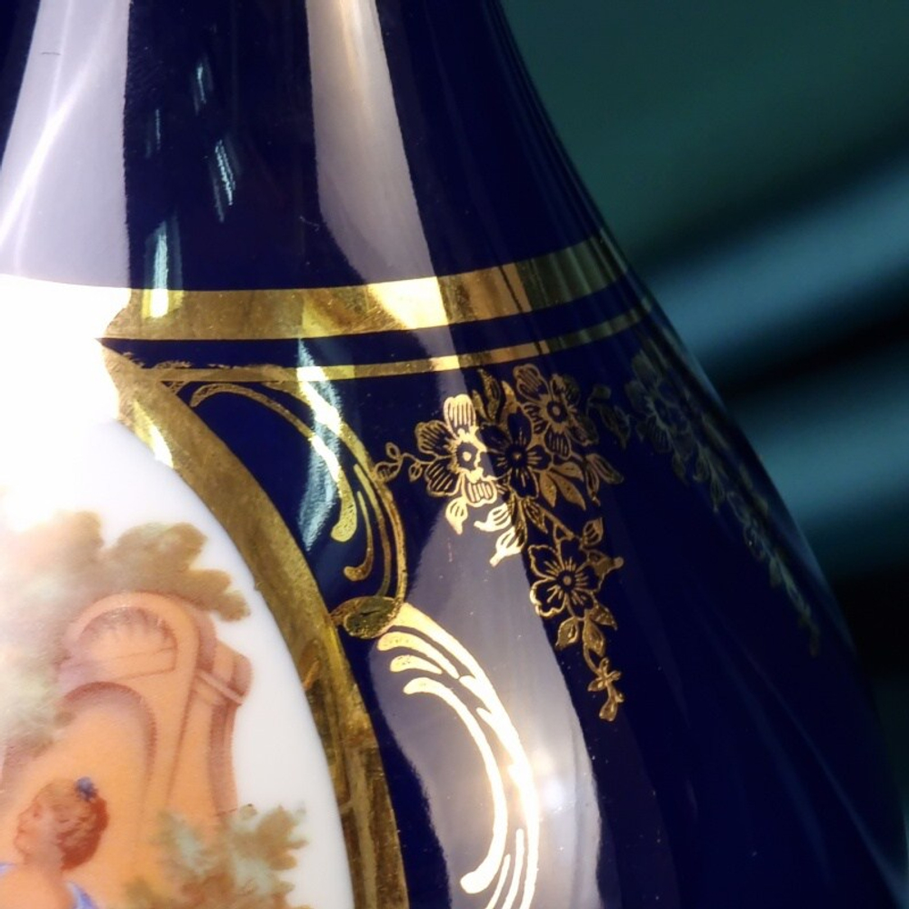 Ваза в дворцовом стиле