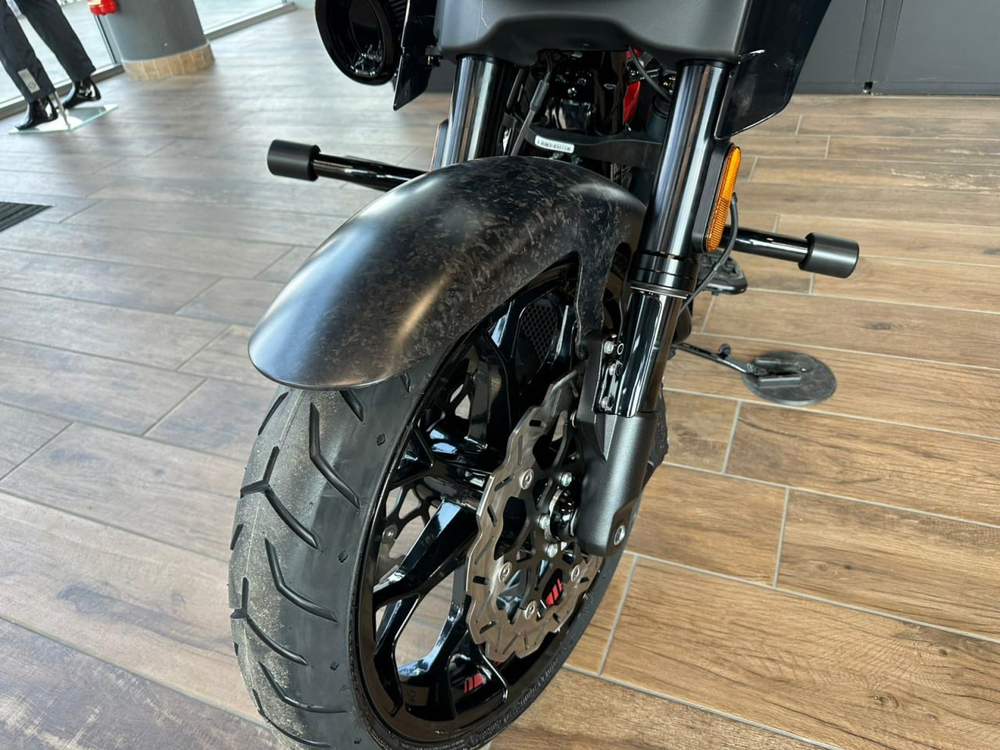 Harley-Davidson CVO Street Glide ST, 2026 "Inferno Gray"