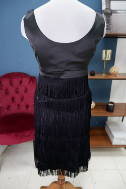 Платье оригинальное 42 размер