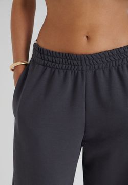 Широкие джоггеры без начеса с утяжкой цвета антрацит