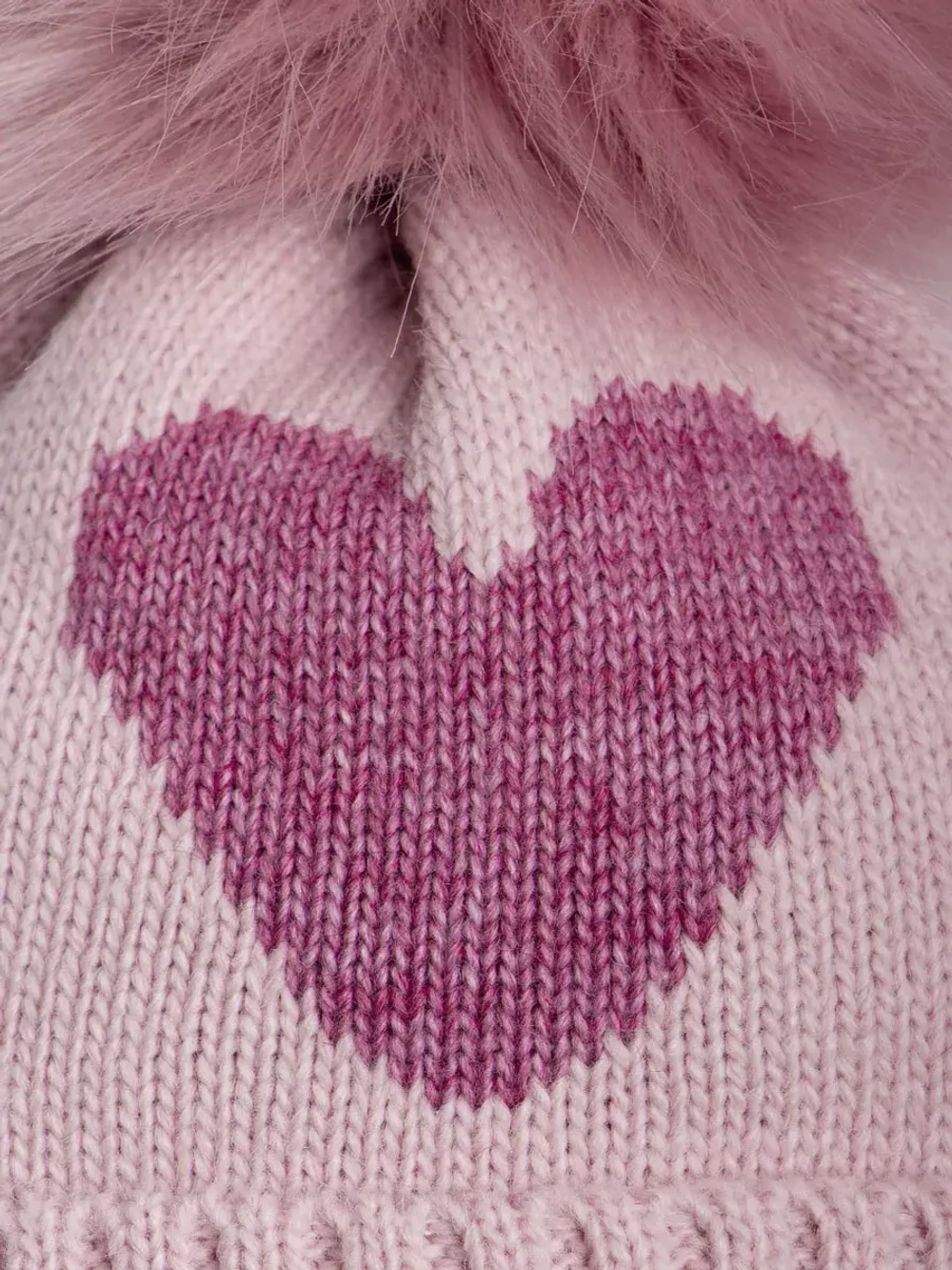 Шапка для девочки зимняя вязаная с помпоном